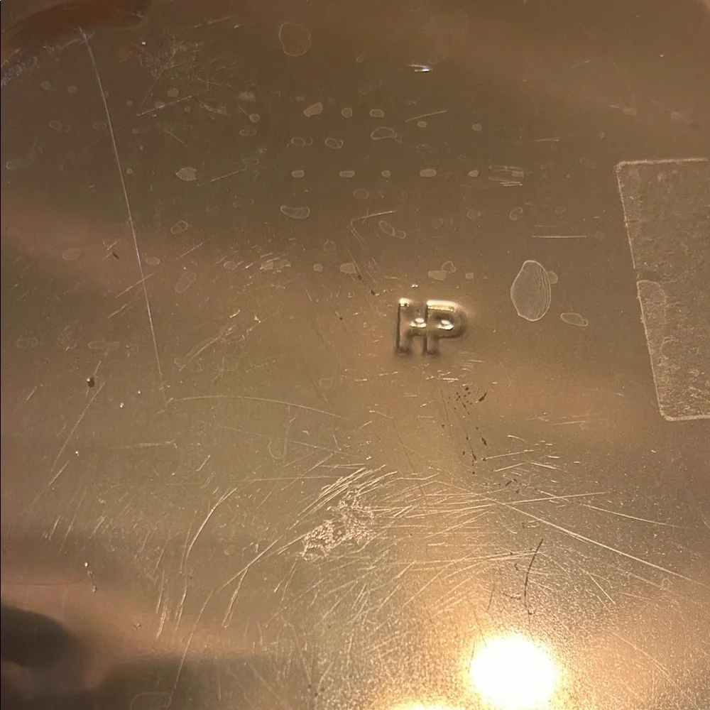 HP sleek metal